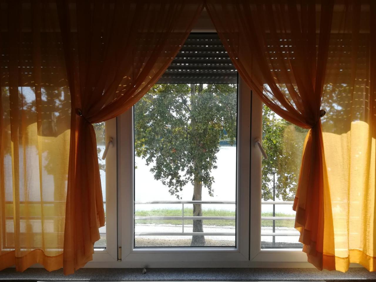 Guesthouse Sava Slavonski Brod Exterior photo